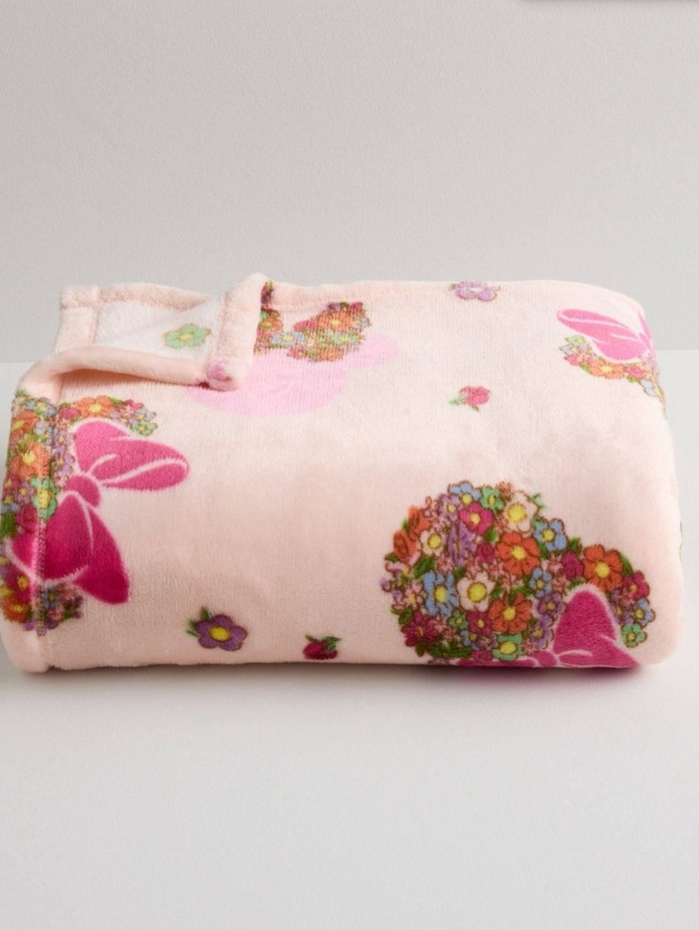 Disney Pink Floral Minnie Mouse Plush Throw Blanket